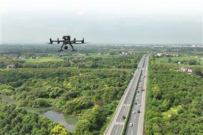 要“飞”越300亿元，湖州低空经济底气何在？(图1)